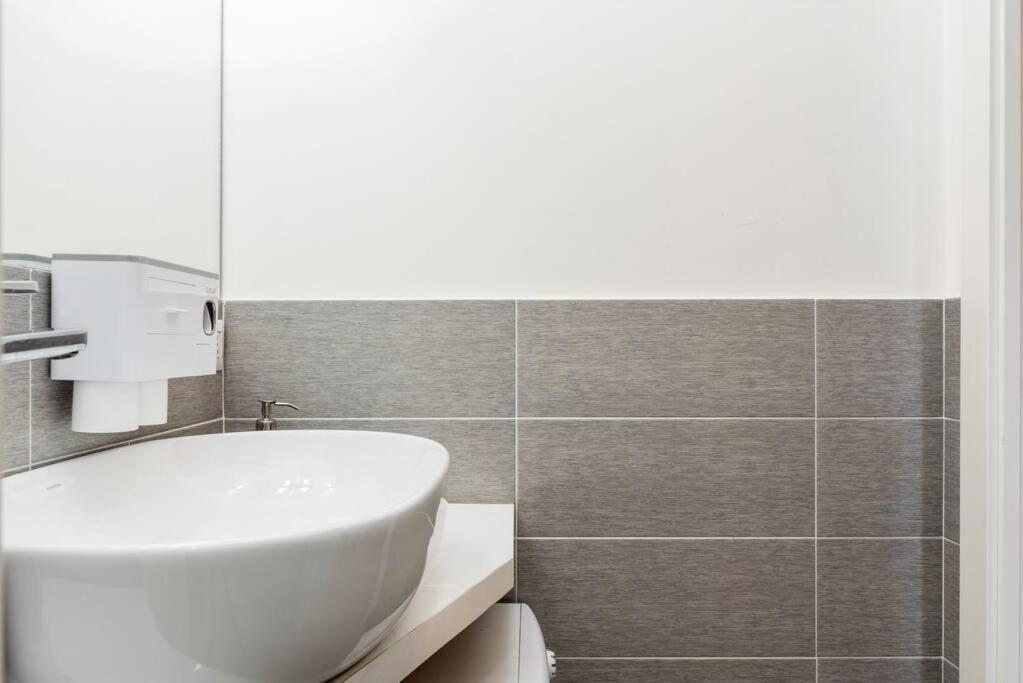 Da Francesco - Ampio Monolocale Soppalcato Apartamento Milán